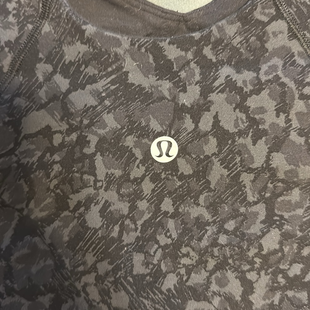 6 / EUC Lululemon Align Tank Wild Thing Camo Deep Coal Multi - Picture 6 of 7